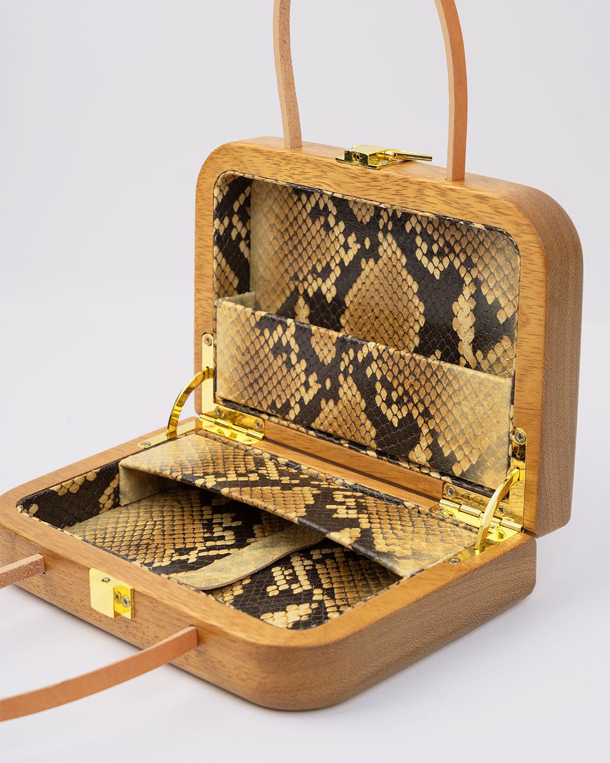 IROKY • BEIGE SNAKE