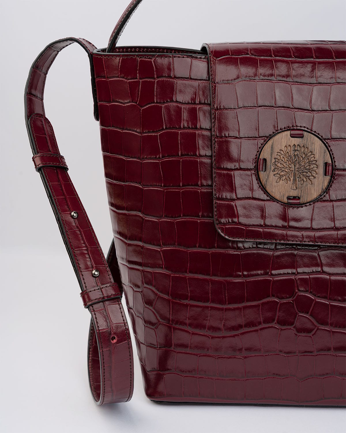 LIVET BUCKET • BURGUNDY