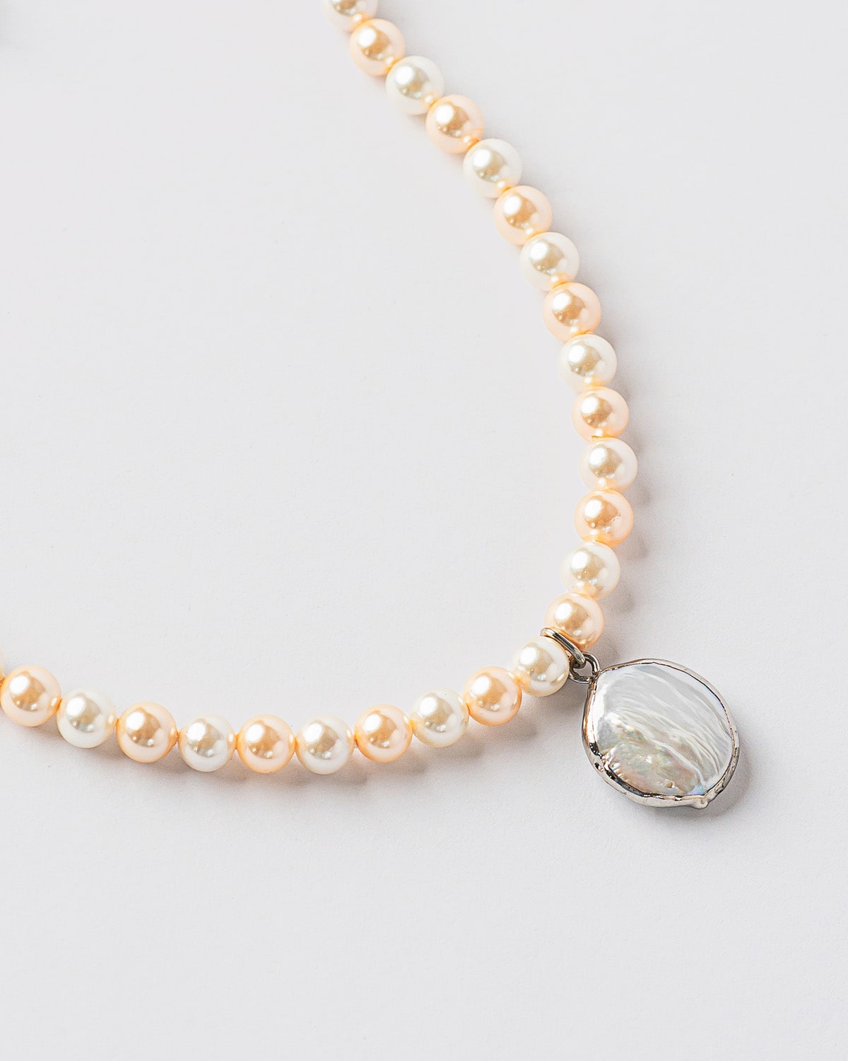 BAROQUE PEARL PENDANT