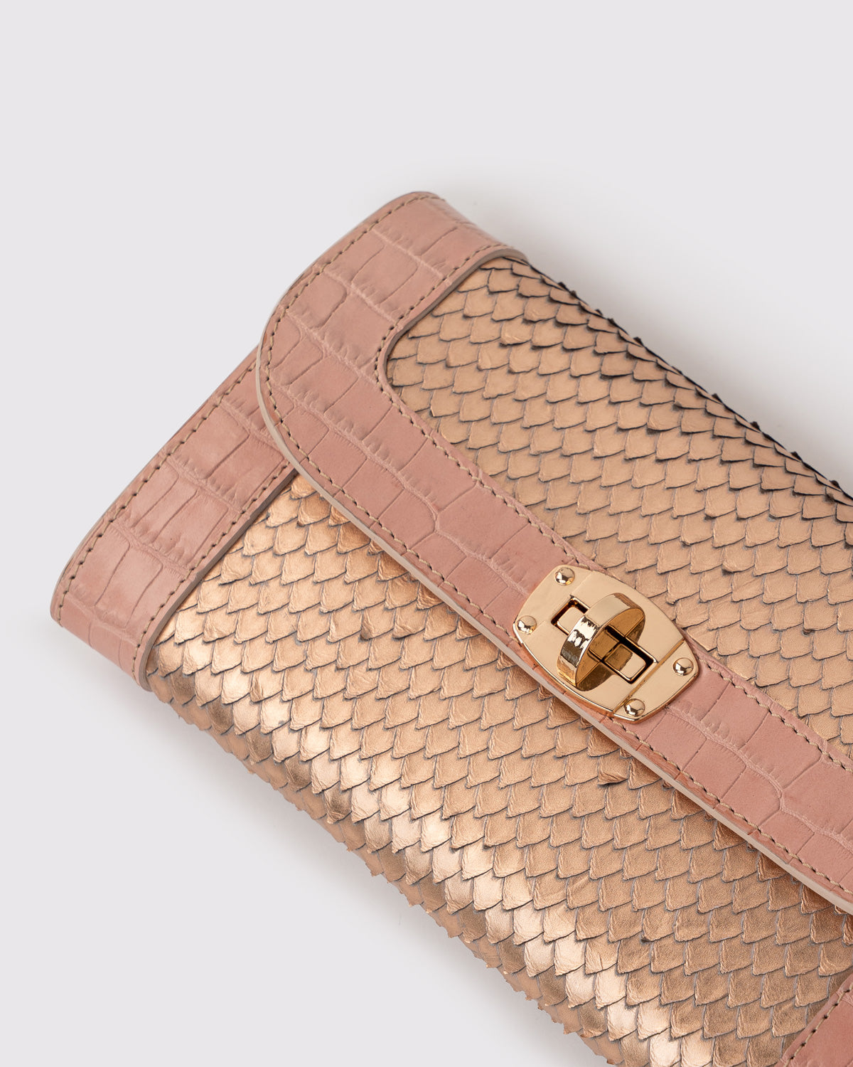 ILON CLUTCH • ROSE GOLD